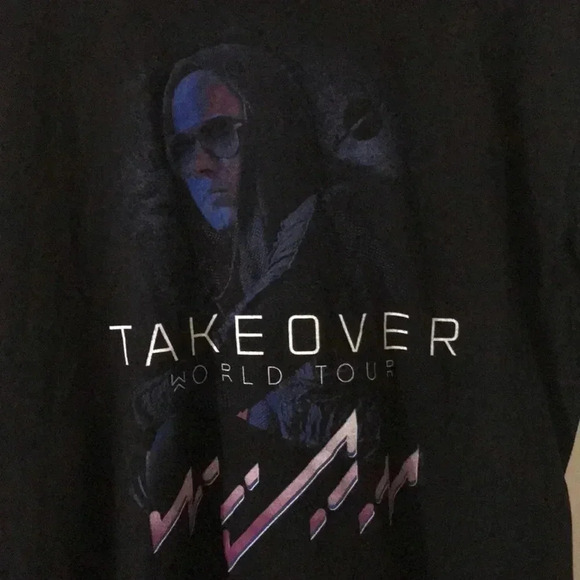 Wisen Takeover World Tour - Picture 2 of 3